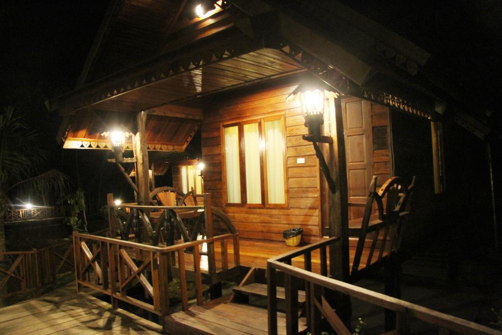 Burilamplai Resort Thung Yai Habitación foto